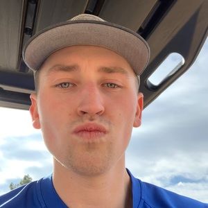 Meet your Posher, Blake